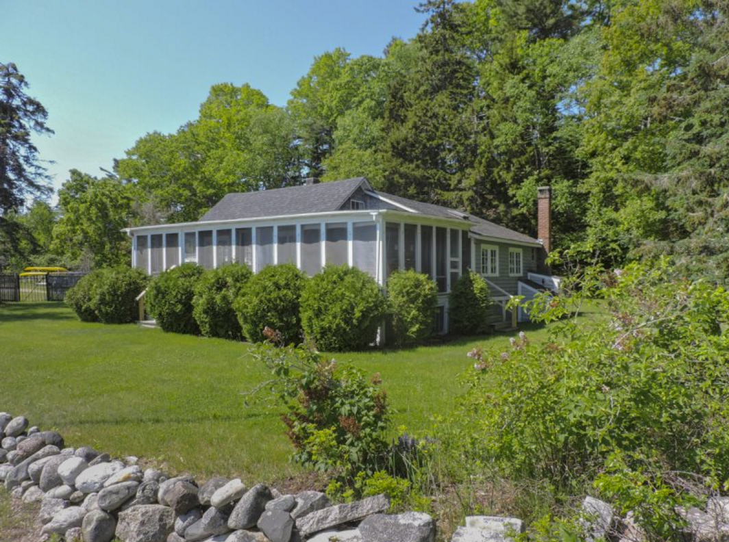 Coastal Maine rental homes and rental cottages near Belfast, Maine